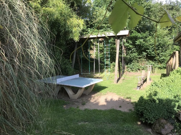 Grand Gite Groupe Haute-Loire 43 Grand gîte  avec piscine, 10 chambres sud Auvergne
