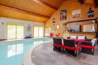 Grand Gite Groupe Indre-et-Loire 37 Gîtes mitoyens 4* avec piscine intérieure 