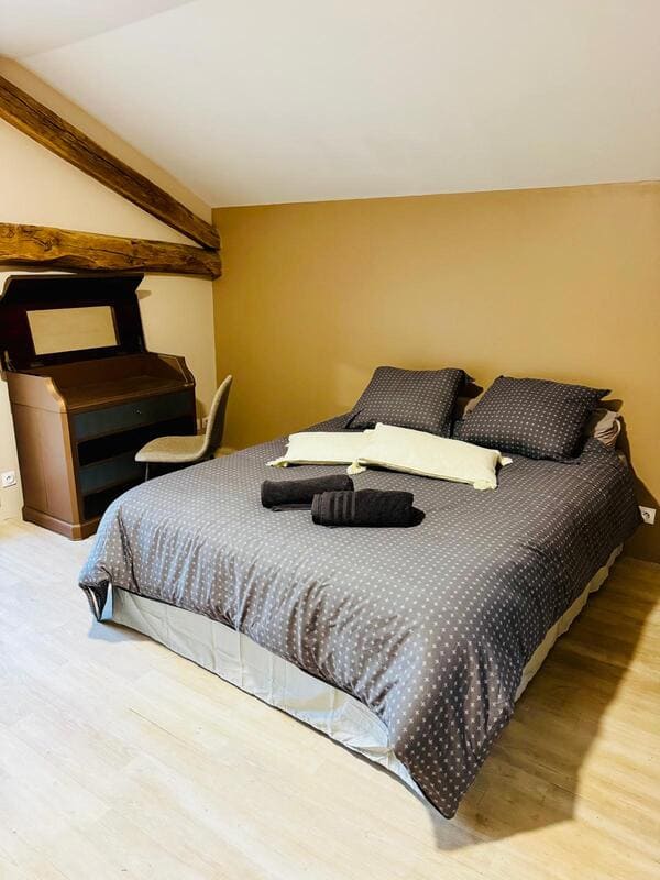 Grand Gite Groupe Vienne 86 Maison de campagne avec piscine et charme poitevin