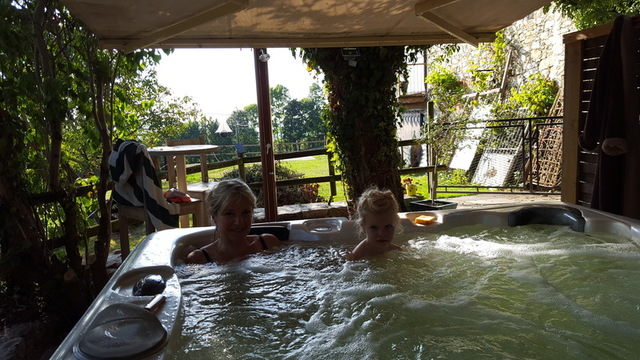 Grand Gite Groupe Ariège 09 GITES de Charme 1h00 TOULOUSE  SPAS PISCINE  