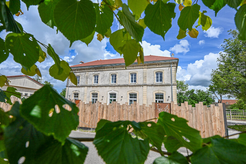 Grand Gite Groupe Doubs 25 Gîte des voyageurs En famille ou entre Amis       