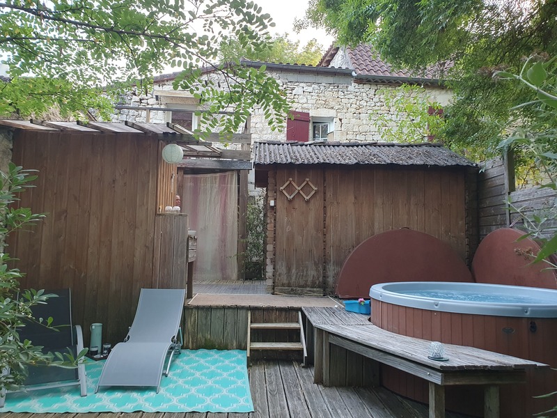 Grand Gite Groupe Lot-et-Garonne 47 salle 100m² + formules hébergement 8/15/22/30/37 p