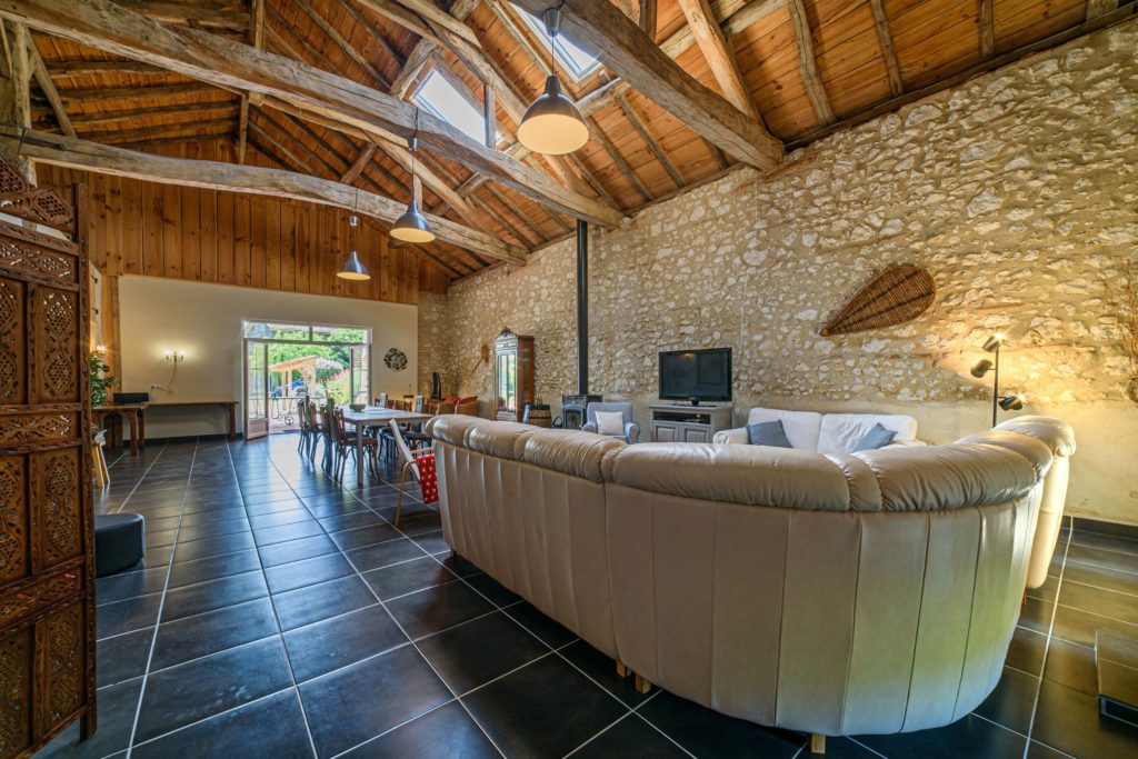 Grand Gite Groupe Lot-et-Garonne 47 Gite avec salle de réception &  vue panoramique 