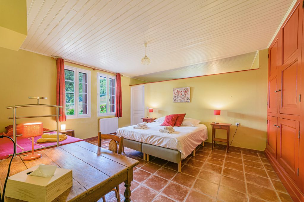 Grand Gite Groupe Lot-et-Garonne 47 Gite avec salle de réception &  vue panoramique 