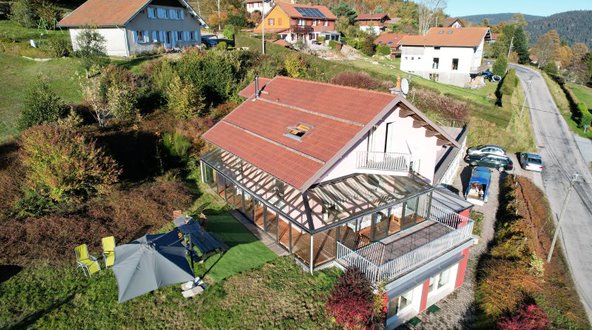 Grand Gite Groupe Vosges 88 Maison vue panoramique piscine intérieure 