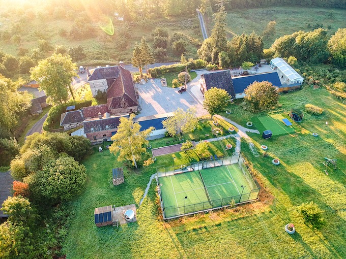 Grand Gite Groupe Calvados 14 Domaine 55 couch., piscine chauffée, grande salle