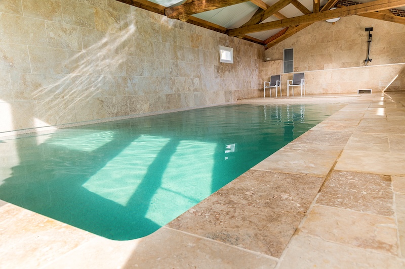 Grand Gite Groupe Calvados 14 Domaine 55 couch., piscine chauffée, grande salle