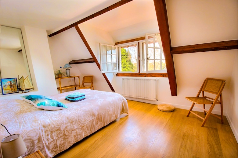 Grand Gite Groupe Calvados 14 Gîte 15 pers. piscine chauffée, tennis et parc