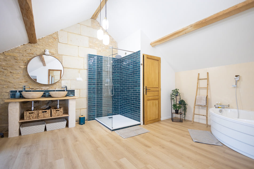 Grand Gite Groupe Vienne 86 Longère de charme - 10 pers - 3km Center Parcs