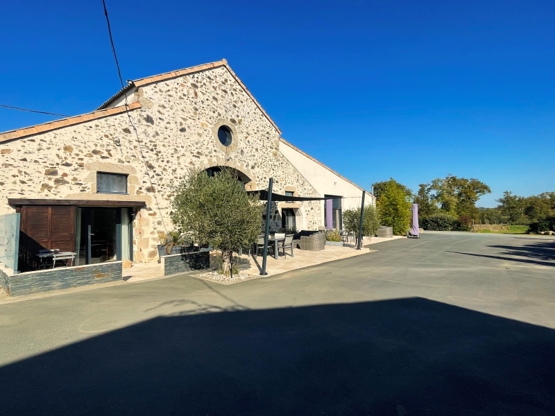 Grand Gite Groupe Maine-et-Loire 49 Gîte de "la Grange" - La Petite Félixière - 49450