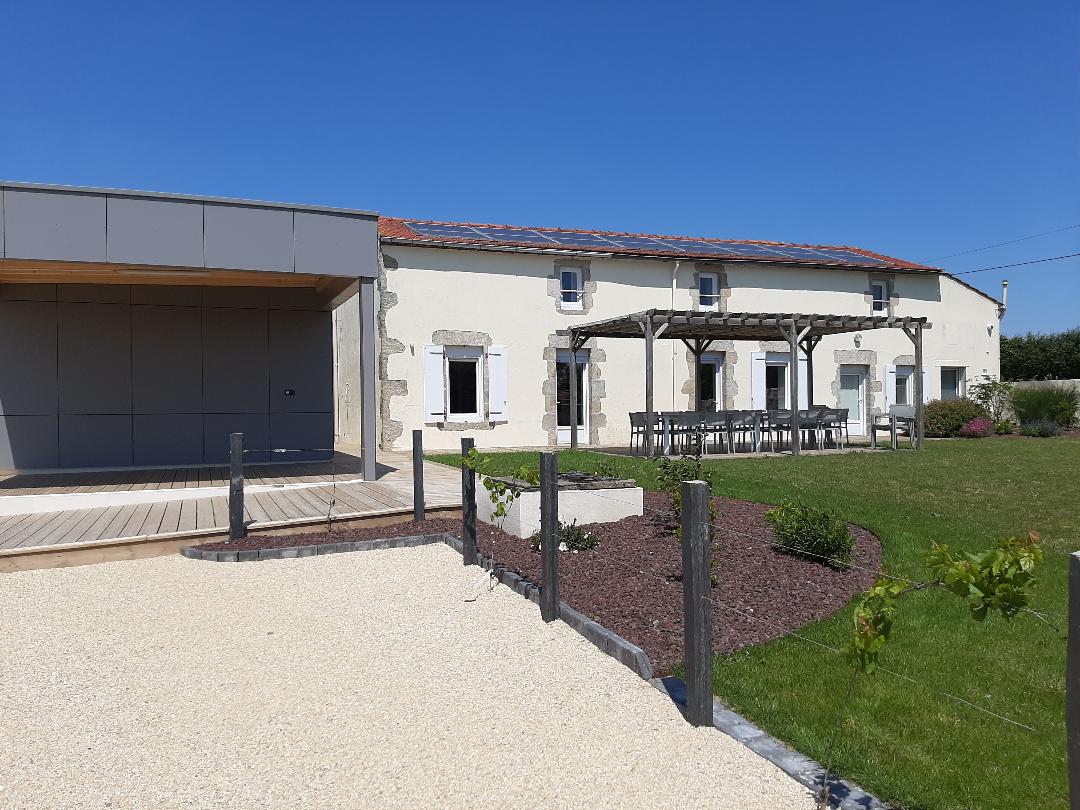 Grand Gite Groupe Vendée 85 VAL DE RY 20 PERSONNES PISCINE INTERIEURE SPA XXL 