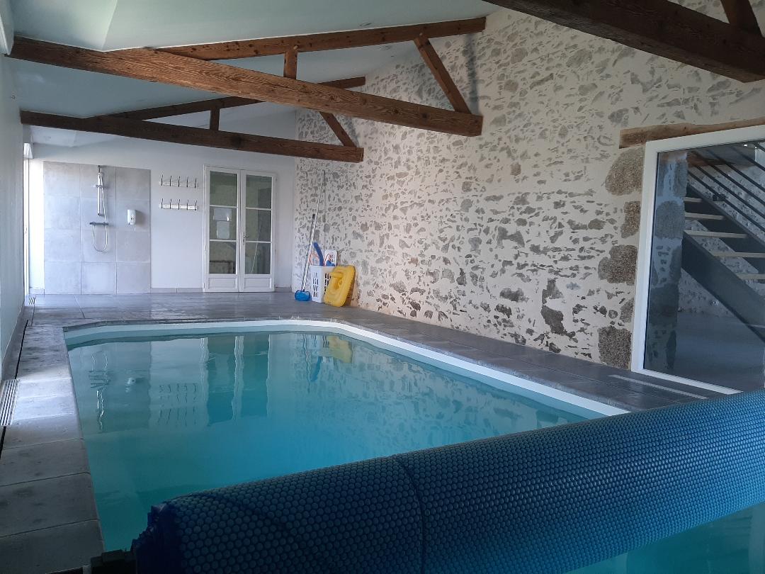 Grand Gite Groupe Vendée 85 VAL DE RY 20 PERSONNES PISCINE INTERIEURE SPA XXL 