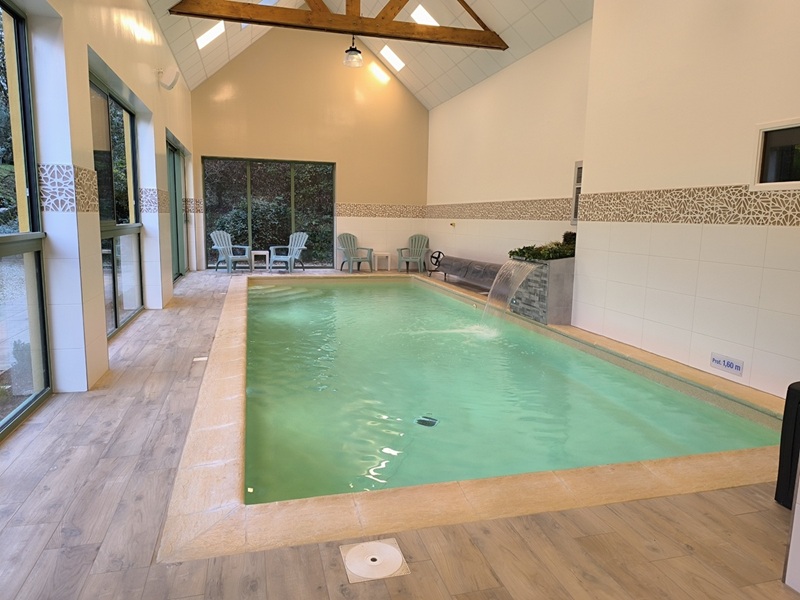 Grand Gite Groupe Ille-et-Vilaine 35 Le Héron 15 pl. piscines chauffées jacuzzi hammam
