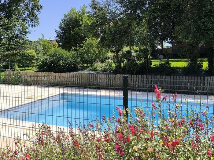 Grand Gite Groupe Ille-et-Vilaine 35 Privatisation hébergements 45 pl. avec piscines