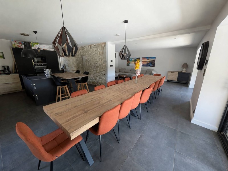 Grand Gite Groupe Doubs 25 L'Escale de Notre-Dame – 2 maisons, 30 personnes