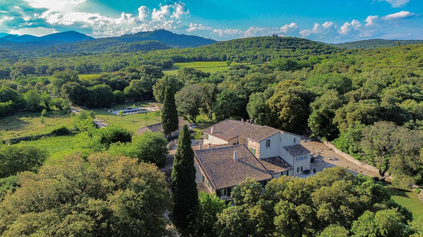 Grand Gite Groupe Gard 30 Domaine de la Verrerie